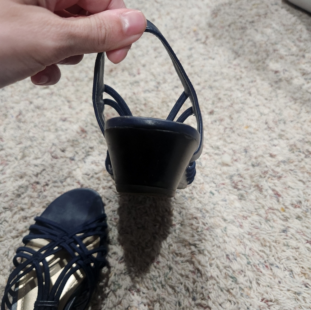 St. Johns Bay Navy Blue Strappy Sandals - Picture 5 of 7